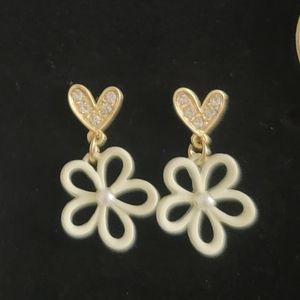 Heart and Floral Cream Earrings